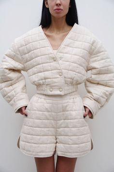 Nina Chuba, Light Outfits, Grey Beige, 가을 패션, Quilted Jacket, Look Fashion, Sustainable Fashion