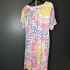 Very Soft Colorful Moomoo Dress, Loungewear Or Over A Swimsuit Attire. 2xl New Without Tags Moomoo Dress, Dress Loungewear, Pink White, Lounge Wear, Womens Dresses, Tags, Pink, Women Shopping, Dresses