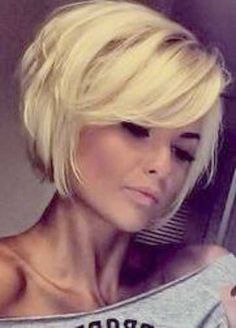 Short Layered Bob Κούρεμα Bob, Blonde Hair With Bangs, Bob Hairstyles With Bangs, Bob Haircut With Bangs, Top Hairstyles, Haircut Inspiration, Long Bangs, Best Short Haircuts, Bob Hair