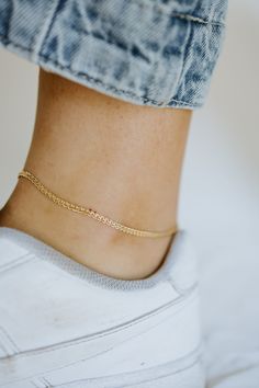 Step into everyday elegance with our stunning 18k gold-filled braided chain anklet. Sleek, simple, and effortlessly stylish - the perfect accessory for any occasion. ✨ All anklets come in 10 inches, if you would like it sized smaller add your measurment in the notes section of your order. Keep in mind when requesting a custom size - you do not want your anklet too tight, add half an inch for a looser fit.  ∙ C H A I N ∙ D E T A I L S ∙ - 18k Gold Filled Chain - 18k Gold Filled Findings - 10 inch Dainty Anklet, Anklet Gold, Summer Anklets, Unique Pendant Necklace, Everyday Elegance, Gold Anklet, Bracelet Dainty, Jewelry Essentials, Gold Filled Ring