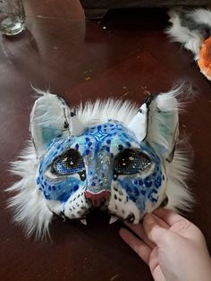 Price does not include shipping!! -Fully lined -base edited with EVA foam -Fully felted -Fully furred  comes with: snow leapord elastic strap Therian Aesthetic, Therian Wolf, Therian Cat Mask, Therian Ideas, Therian Cat, Therian Gear, Mask Inspiration, Felt Animal Masks, Therian Masks