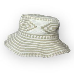 Enjoy a summer look with this unique crochet hat. It features earth tones and boho chic style, perfect for sunny days and vacation getaways. Enjoy a one-of-a-kind look with this cute and stylish Crochet Hat for Summer! Details: Hand-crocheted Dimensions: Small/Medium (S/M). Fits Head Circumferences between 21 1/4" (54 cm) to 22" (55.9 cm) External Diameter 12"(33 cm) Brim is ~3" This gorgeous handmade hat was handcrafted by talented artisans in La Guajira, Northern Colombia. This artisanal produ Bohemian Sun, Hat For Summer, Summer Details, Stylish Crochet, Boho Chic Style, Summer Sun Hat, Brown Shades, Handmade Hat, Unique Crochet