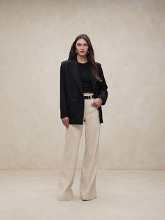 We designed this wide-leg jean with a ready for summer fabric from Italy that blends luxurious linen with soft, breathable cotton.  Here, we cut this style with a 5-pockets and an extra-long inseam length so it puddles at the hem.  High-Rise Wide-Leg Fit: High waisted, straight fit through the thigh, with a wide leg.  Extra long length.  Fabric from Italy's Olimpias mill.  Zip fly with hook-and-bar closure.  Five pocket styling.  Unlined.  High waisted (11").  Straight through the hip and thigh, Cream Wide Leg Jeans Outfit, High Waisted Jeans Outfit Fall, Internship Outfit, High Waisted Jeans Outfit, Wedding Gown Accessories, Wide Leg Jeans Outfit, Long Pants Outfit, Jeans Outfit Fall, Inverted Triangle