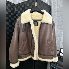 Schott Nyc B-3 Sheep Skin Jacket Brand New Never Worn It Was To Big . Super Cute Very Warm 2000s Fashion Women, 2025 Outfits, 80s Clothes, Burgundy Leather Jacket, Polo Shirt Design, Aviator Jacket, Bill Skarsgard, Sheep Skin, 80s Outfit