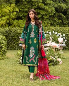 Mahira Khan Sadaf Fawad Khan, Bold Minimalism, Fawad Khan, Green Dupatta, Organza Shirt, Eid Outfit, Mahira Khan, Unstitched Dress Material, Summer Lawn