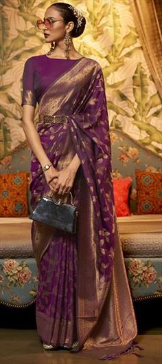 Purple and Violet color Saree in Art Silk, Silk fabric with Weaving work Burgundy Weave, Blue Silk Saree, Purple Weave, Kanjivaram Sarees Silk, Purple Saree, Art Silk Sarees, Kanjivaram Sarees, Stylish Sarees, Purple Silk