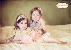 Great pose for siblings Newborn Sibling, Foto Newborn, Baby Poses