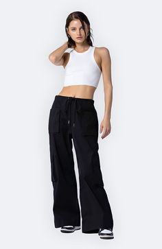 Fashion Girlies, Paradise Hotel, Everyday Pants, Girls Wardrobe, Leg Design, It Girl, Halter Style, Fall Collections, Care Label