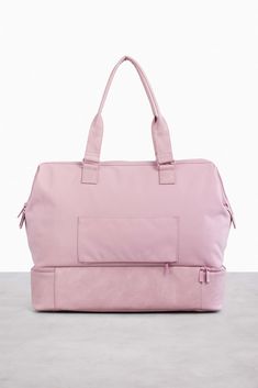 BÉIS 'The Weekender' in Atlas Pink - Weekender Travel Bag In Pink Weekend Duffle Bag, Perfect Travel Bag, Pink Day, Weekend Travel Bags, Duffle Bags, Your Shoes, Velcro Straps, Weekender Bag, Hair Dryer