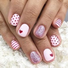 Red Nail Art Designs, Kutek Disney, Red Nail Art, Valentine Nail Art, February Nails, Nail Designs Valentines, Cnd Shellac