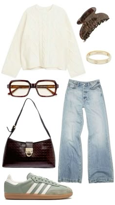 #essentials #clothing #clothes #clothesforwomen #fashion #fashionista #fashionable #fashioninspiration #fashionideas #trendy #trending #simple #casual #Classy #Womenswear#outfits #outfitoftheday #outfitstyle #outfitpost #outfitideasforwomen #outfitidea Sweater Jeans, Outfit Trends, Mode Inspo, Cute Everyday Outfits, Autumn Outfit, Outfit Inspo Fall