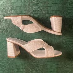 Brand New With Box Elegant Block Heel Sandals For Vacation, Chic Straw Open Toe Heels, Straw Heels With Wooden Heel, Chic Straw Block Heel Shoes, Chic Straw Block Heel, Chic Straw Heels With Block Heel, Chic Sandals With Wooden Heel And Straw Material, Chic Natural Sandals With Textured Sole, Chic Straw Heels With Closed Toe