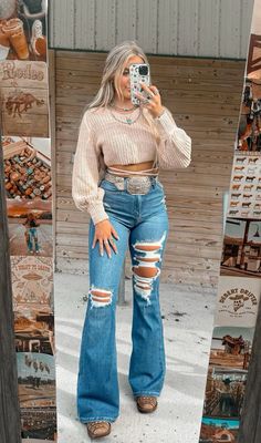 May Country Concert Outfits, Country Concert Outfit December, Shien Clothes Outfits Western, Country Fair Outfits Fall, Country Western Summer Outfits, Vegas Outfit Ideas Western, Cute Outfits With Cowboy Boots And Jeans, Light Flare Jeans Outfit Fall, Womens Outfits With Hats