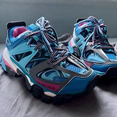 Balenciaga Blue Pink Track Runner Sneakers. Original Price Retails For $950. I Only Wore It A Couple Times. They Look Brand New To Me. Price Is Negotiable. Blue Balenciaga Sneakers Outfit, Blue Balenciaga Shoes, Tenis Balenciaga, Balenciaga Sneakers Outfit, Balenciaga Blue, Track Runners, Shoes Balenciaga, Back To School Shoes, School Fit