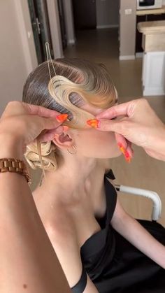 Finger Waves Tutorial Long Hair, Finger Curls Long Hair, Finger Waves Ponytail, Finger Wave Ponytail, Long Hair Finger Waves, Finger Waves On Long Hair, Finger Waves Long Hair, Siren Hair, 1920 Hair