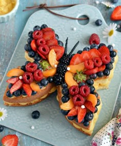 foodfoodiedeliciousyummyrecipefoodphotographychefhealthydeliciouscookingdessertveganheathyfoodfeedfeedyumhomemaderecipesdinnerfoodlovertastyfoodartbreakfast Fruit Butterfly, Γενέθλια Mickey Mouse, Butterfly Birthday Cakes, Decorações Com Comidas, Butterfly Cake, Butterfly Cakes, Birthday Food, Cooking Recipes Desserts, Birthday Cake Kids