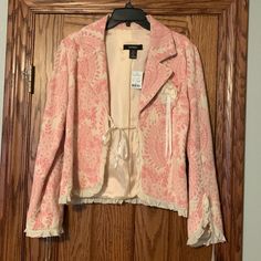 Express Jacket. Size 10. New With Tag! This Jacket Is Super Cute!! Satin Lining Fitted Pink Blazer For Spring, Pink Long Sleeve Blazer For Spring, Suit Jackets, Blazer Suit, Suit Jacket, Jackets & Coats, Jackets For Women, Super Cute, Size 10