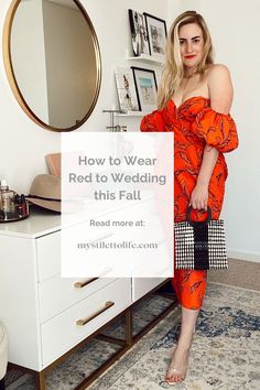 Try this style guide for wearing red to a fall wedding! It's a gorgeous color and there is a way to pull it off - My Stiletto Life has all the tips on wearing red as a guest to a wedding this fall. Style Strapless Dress, Top Fashion Bloggers, Self Portrait Dress, Guest Attire