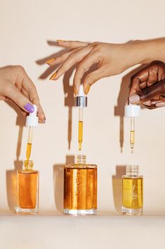 Into The Gloss - Beauty Tips, Trends, And Product | Into The Gloss Nail Oil Aesthetic, Face Oil Photography, Body Butter Photography Ideas, Face Cream Aesthetic, Hair Oil Aesthetic, Body Oil Aesthetic, Skincare Aesthetic Photography, Serum Aesthetic, Oil Aesthetic