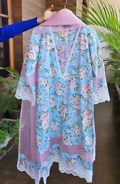 Stylish Sleeves Designs For Dresses, Trendy Neck Designs, Shirts Outfit, Trend Dress, Summer Embroidery, Dress Designing, Gown Suit