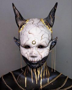 Demon Prosthetic Makeup, Male Demon Makeup, Horror Makeup Looks, Face Off Makeup, Demon Cosplay, Film Makeup, Demon Makeup, Special Effects Makeup Artist, Makeup Artist Makeup