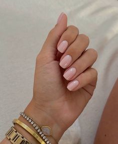 Ivory Nails, Everyday Nails, Vibrant Nail Colors, Taupe Nails, Pale Pink Nails, Soft Pink Nails, Squoval Nails