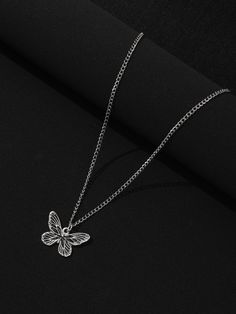 Silver Fashionable Collar  Zinc Alloy   Embellished   Men Fashion Jewelry Dope Jewelry Accessories, Spider Necklace, Mens Fashion Jewelry, Jewelry For Men, Cute Charms, Butterfly Charm, Butterfly Necklace, Cute Jewelry