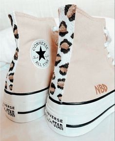 Cute Converse, Western Shoes, Trendy Shoes Sneakers, Nike Shoes Girls, Preppy Shoes, Fresh Shoes, Hype Shoes