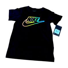 Boys Nike Shirt Size 7 Brand New With Tags Black White With Rainbow Nike Decal Nike Decal, Rainbow Nikes, Nike Air Shirt, Toddler Girl Tees, Nike Shirt, Black Graphic Tees, Tiger T Shirt, Boys Nike, Nike Tshirt