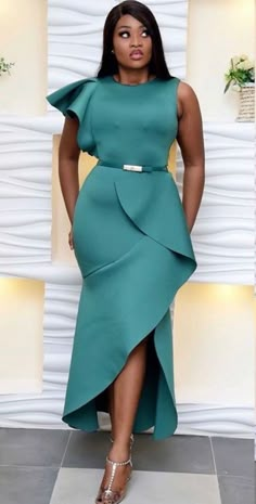 Girls Ball Gown, Classy Gowns, African Dresses Modern, African Wear Dresses, Dinner Dress Classy, African Maxi Dresses, Elegant Dresses Classy, High Fashion Outfits