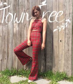 Women's Red Scotch Plaid Street wear High Waisted Flared Bell Bottoms Pants/vintage 70s fashion styl Vintage 70s Fashion, Bell Bottoms Pants, 70s Vintage Fashion, Scottish Plaid, Pants Vintage, High Waisted Flares, Womens Pants, Bell Bottom Pants, 70s Fashion