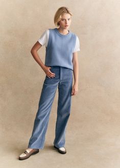 High-waisted corduroy trousers ;Straight leg, wide fit;Zip fly with button at waistband;Side length: 112 cm / 44 in (on a size EU36/UK8) Parisian Style Outfit, Sew Patterns, Wardrobe Refresh, Posh Style, Blue Corduroy, Corduroy Trousers, Beautiful Style, Parisian Style, Wide Leg Trousers