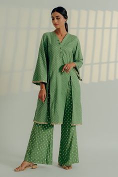 Shop for Aaryaa By Kashveen Kohli Green Chanderi Brocade Front Slit Kurta With Palazzos for Women Online at Aza Fashions Sequin Embellished Top, Flared Palazzo, Floral Print Jacket, Kaftan Top, Asymmetric Jacket, Palazzo Set, Draped Skirt, Top And Pants Set, Fern Green