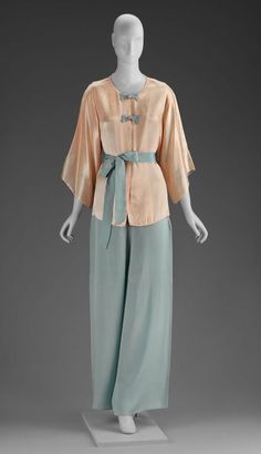 Vintage Loungewear, 1930 Fashion, Tea Gown, Vintage Pajamas, Museum Of Fine Arts Boston, 1930's Fashion, Pyjamas Womens, 30s Fashion