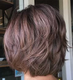 Easy Layered Hairstyles, Medium Short Layered Hair, Chin Length Curly Hair, Haircut Yourself, Short Layered Hair, Short Layered Hairstyles, Easy Short Haircuts, Short Layered Bob Haircuts, Short Layered Bob Hairstyles