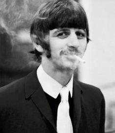 Ringo Star, Richard Starkey, Beatles Ringo, Just Good Friends, Bug Boy, Beatles Pictures, Pretty Blue Eyes, 60s Music, Hey Jude