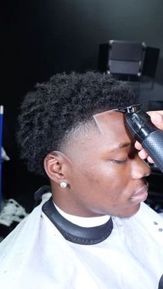 High Taper With Waves, Afro Temp Fade, Blowout Taper Black Men, Ja Morant Haircut, Blowout Taper Men Black, High Taper Black Men, Taper Fade Locs, High Taper Haircut