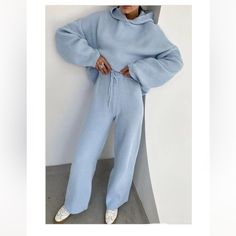 Color Powder Blue Runs Over Sized Matching Set Size S,M,L Blue Aethestic, Sweat Suits Women, Idk What To Wear, Fall Closet, Sport Sweater, Traje Casual, Sweatshirt Set, Girly Shoes, Comfy Clothes