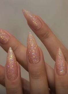 Summer New Years Nails, Hot Nails Trends 2023, Stiletto Glitter Nails, New Years Almond Nails, Sparkly Nude Nails, New Yrs Nails, Glittery Nail Ideas, Gold Sparkly Nails, Nails Blue Summer