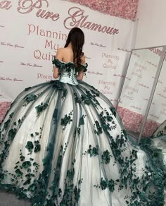 Emerald Green Quinceanera Dress, Green Quinceanera Dress, Emerald Green Quinceanera Dresses, Emerald Green Quinceanera, Green Quince Dress, Green Quinceanera Dresses, Mexican Quinceanera Dresses, Quinceanera Themes Dresses