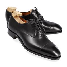 WOMEN'S OXFORDS IN BLACK VITELLO Classic Oxfords With Rubber Sole For Galas, Black Cap Toe Oxfords With Leather Sole, Classic Cap Toe Oxfords For Galas, Classic Cap Toe Lace-up Shoes For Galas, Classic Black Cap Toe Lace-up Shoes, Classic Black Oxfords With Almond Toe, Timeless Black Oxfords With Round Toe, Classic Black Oxfords, Black Oxfords With Almond Toe And Goodyear Welted