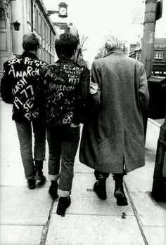 London punks, 1977. Vintage Guide, Musica Rock, Estilo Punk, Youth Culture