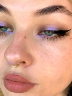 Eye Shadow Wing Natural, Waitress Makeup Looks, Lower Liner Make Up, Colorful Inner Corner Eye Makeup, Rainbow Eye Makeup Simple, Neon Makeup Ideas Eye Easy, Colorguard Makeup Looks, Light Purple Eye Shadow, Soft Pastel Eye Makeup