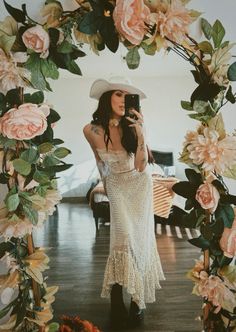 Boho Boujee Aesthetic, Chick Outfit, Concert Outfit Summer, Nashville Trip, Nashville Outfits, Hippie Chick, Boho Style Outfits, Witch Fashion