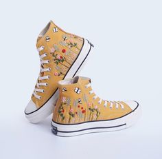 " CONVERSE CHUCK TAYLOR 1970s SHOES CUSTOM EMBROIDERED WITH FLOWER GARDEN, BEE, BUTTERFLY. WEDDING SHOES FOR BRIDE AND BRIDEMAID, BIRTHDAY GIFT SHOES " Custom Wedding Converse/ Converse Chuck Taylor 1970s Embroidered Flower Garden/ Bridal Flowers embroidered sneakers/ Gift For Birthday 💸 Price includes Converse Shoes and floral embroidery as shown 🌸 You can send me your Converse/Vans shoes or I can buy them for you. We stock all the Converse and Vans shoes you want, if you want other Converse/ Low-top Canvas Shoes With Embroidered Logo For Spring, Spring Low-top Canvas Shoes With Embroidered Logo, Low-top Embroidered Canvas Shoes For Spring, Yellow High-top Sneakers With Vulcanized Sole For Spring, Embroidered Low-top Canvas Shoes For Spring, Spring Embroidered Low-top Canvas Shoes, Vintage Low-top Sneakers For Spring, Summer Embroidered Lace-up Sneakers, Spring High-top Sneakers With Embroidered Logo