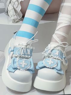 Water Lantern, Flatform Shoes, Cute Shoes Heels, Kawaii Shoes, Clothing Design Sketches, Shoe Inspo, Bow Heels, Aqua Color, Really Cute Outfits