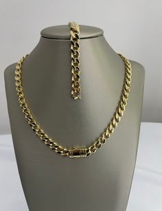 35 grams 18''chain 8'' bracelet Elegant Cuban Link Necklace With Polished Finish, Luxury Cuban Link Necklace With Oval Links For Gifts, Luxury Cuban Link Necklace With Oval Links As Gift, Luxury Cuban Link Necklace With Oval Links, Classic Formal Cuban Link Necklace With Figaro Chain, Classic Formal Cuban Link Necklace, Elegant Cuban Link Chain Necklace With Polished Finish, Luxury Cuban Link Chain Necklace With Polished Finish, Elegant Cuban Link Necklace For Formal Occasions