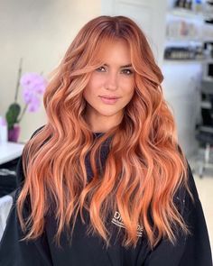 Red Hair With Peach Highlights, Peach Auburn Hair, Long Peach Hair, Peach And Copper Hair, Strawberry Cooper Hair, Light Red Hair Ideas, Pinky Copper Hair, Peach Hair With Dark Roots, Cooper Pink Hair