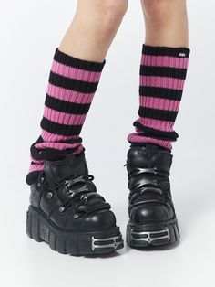 Your new go-to accessory. Shop our chunky knitted leg warmers, featuring all over stripes in black and pink with soft rib-knit. Made with 100% cotton. International shipping available. Baby Tees Outfit, Flare Leg Warmers, 2000s Outfits Ideas, Black Leg Warmers, Knitted Leg Warmers, Minga London, Crochet Leg Warmers, Graphic Tee Outfits, Vintage Inspired Outfits