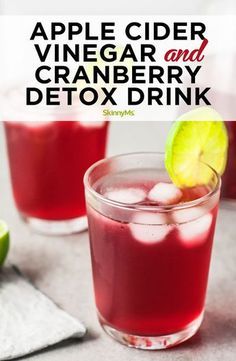 Need to press reset on your health and fitness goals? Cleanse, refresh, and revitalize with this Apple Cider Vinegar and Cranberry Detox Drink. #drinks #drinkrecipes #detoxdrinks #applecidervinegar #cleanse Cranberry Detox Drink, Cranberry Detox, Veggie Juice, Full Body Detox, Natural Detox Drinks, Diet Drinks, Liver Detox